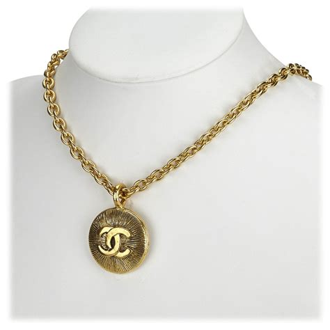 chanel necklace sopha dopha|Chanel pendant necklace.